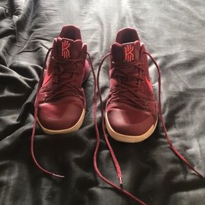 Kyrie 3s used